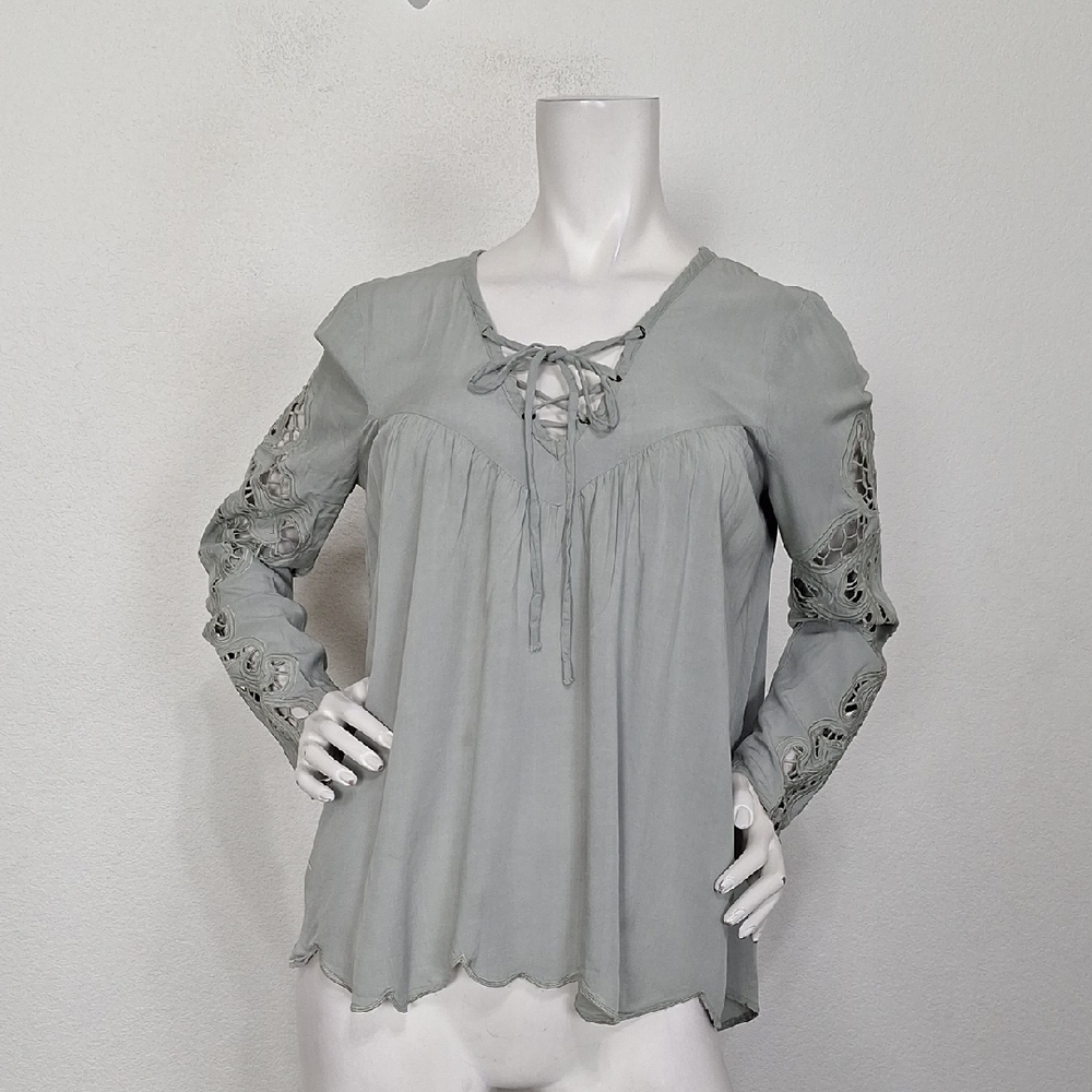 Blush Noir Gray Front Lace Up Eyelet Boho Coastal Long Sleeve Blouse Size S